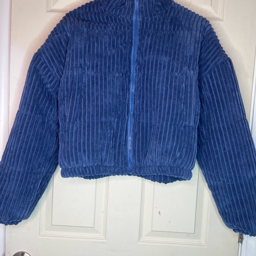 cropped puffer coat